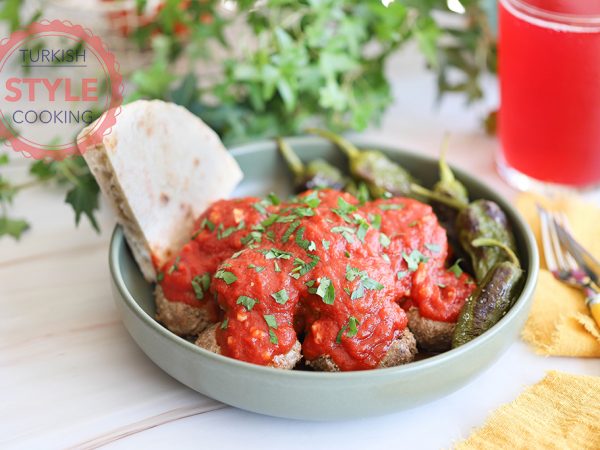 Kofte (Meatballs) with Tomato Sauce Recipe