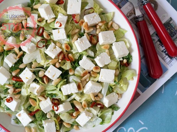 Green Salad With White Cheese Recipe