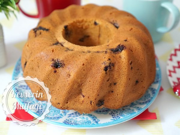 Bundt Cake With Forest Fruits